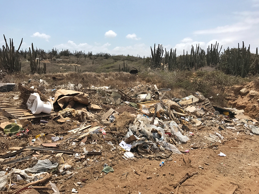 Illegale vuilstortplaats Aruba met medeweten overheid