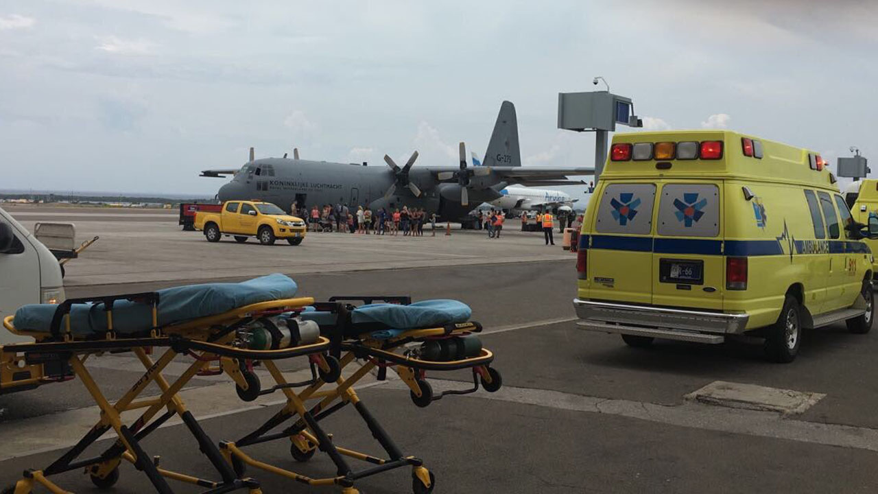 Nederlandse evacuatie Sint-Maarten gestart