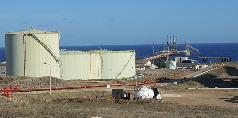 Sluiting blijft dreigen voor olieterminal Bonaire