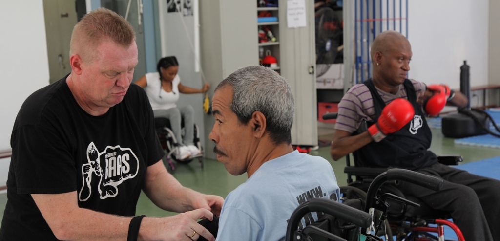 Zelfverdediging voor gehandicapten: bokstraining helpt