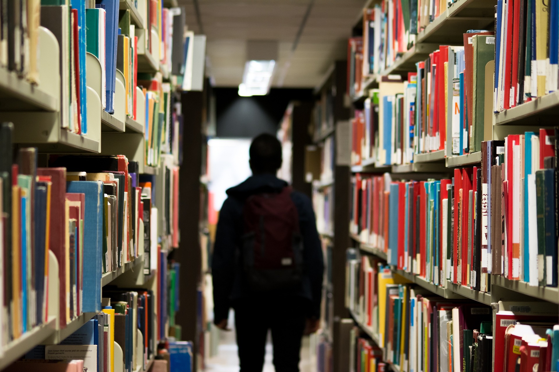 ‘Caribische student extra kwetsbaar door tekort aan begeleiding in hoger onderwijs’