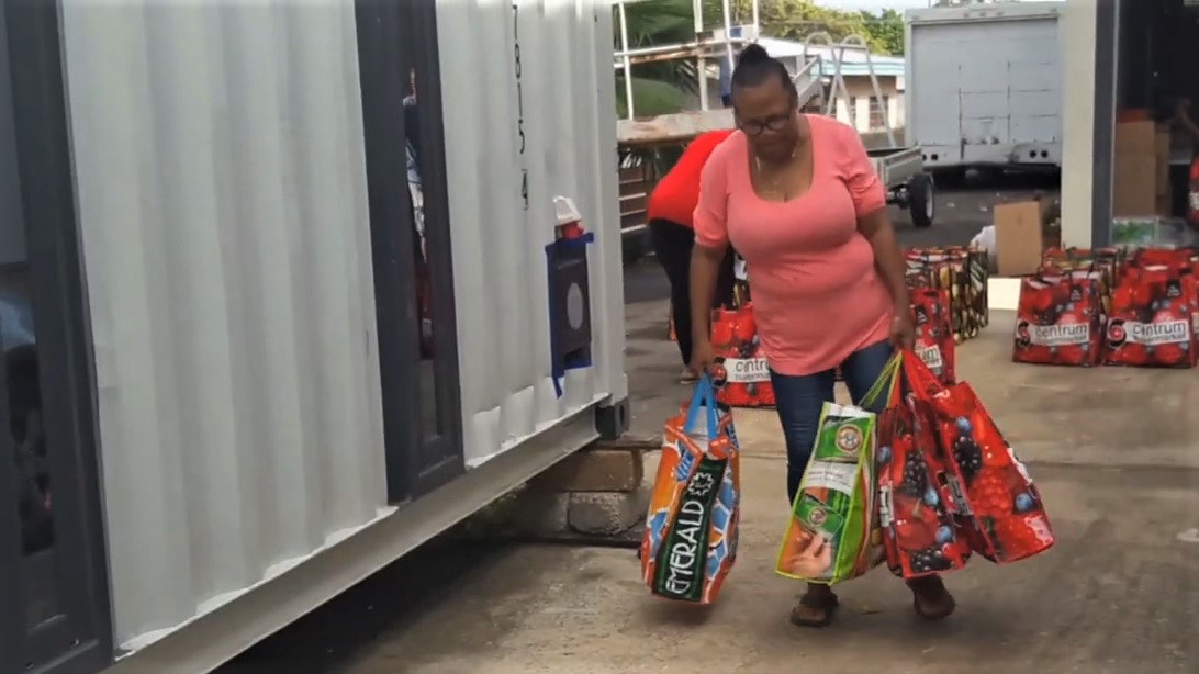 Meer Vraag Naar Voedselpakketten Door Slechte Economie Caribisch Netwerk