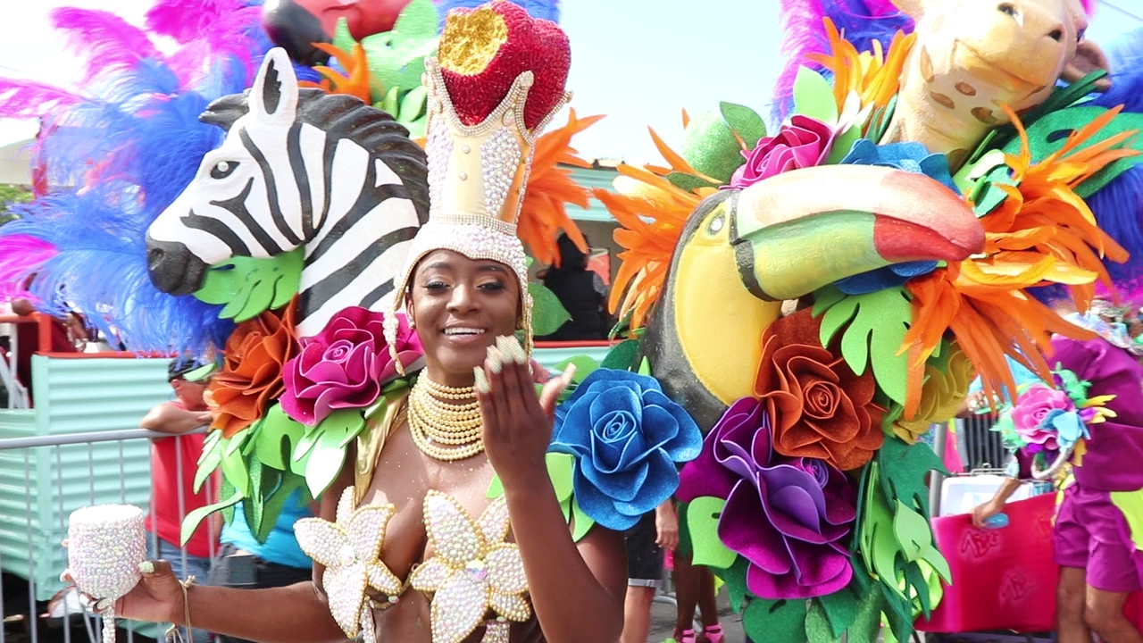 Curaçao viert 50 jaar carnaval: ‘Je wist niet of je met de vijand danste of mooi meisje’