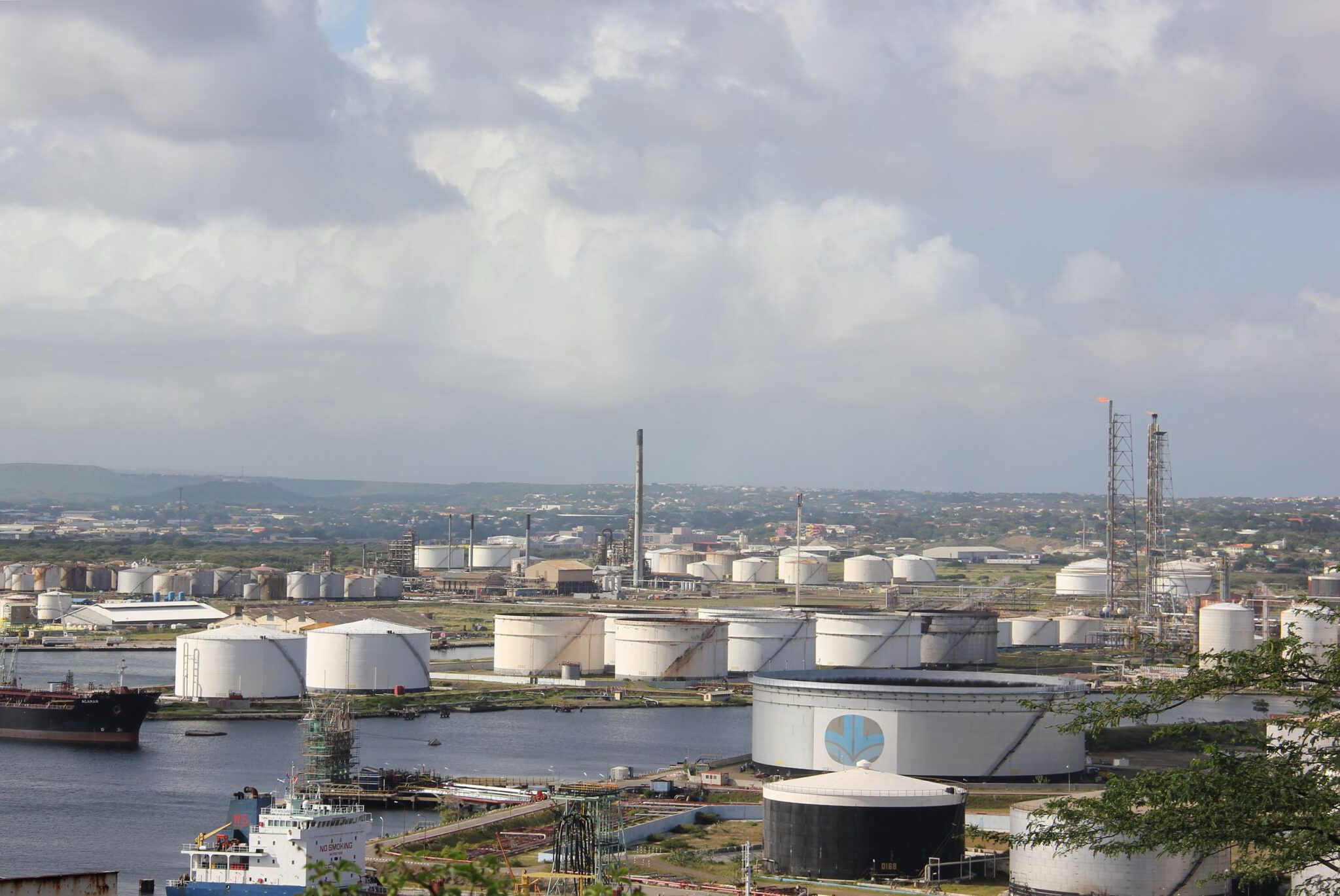 Het lukt Curaçao maar niet om de Isla-raffinaderij weer te openen