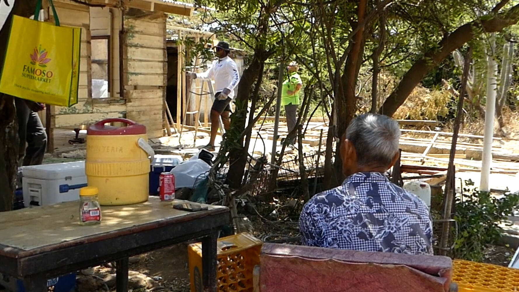 Krotten op Bonaire: ‘Hij had alleen een bed, gaat naar de zee om te douchen’