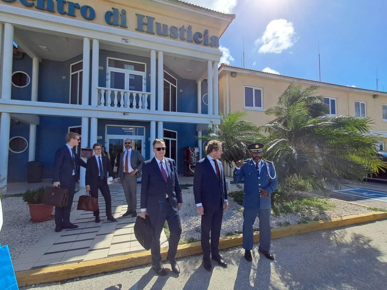 Minister Van Weel: ‘Nog onduidelijk wat situatie Venezuela betekent voor migratie Aruba’