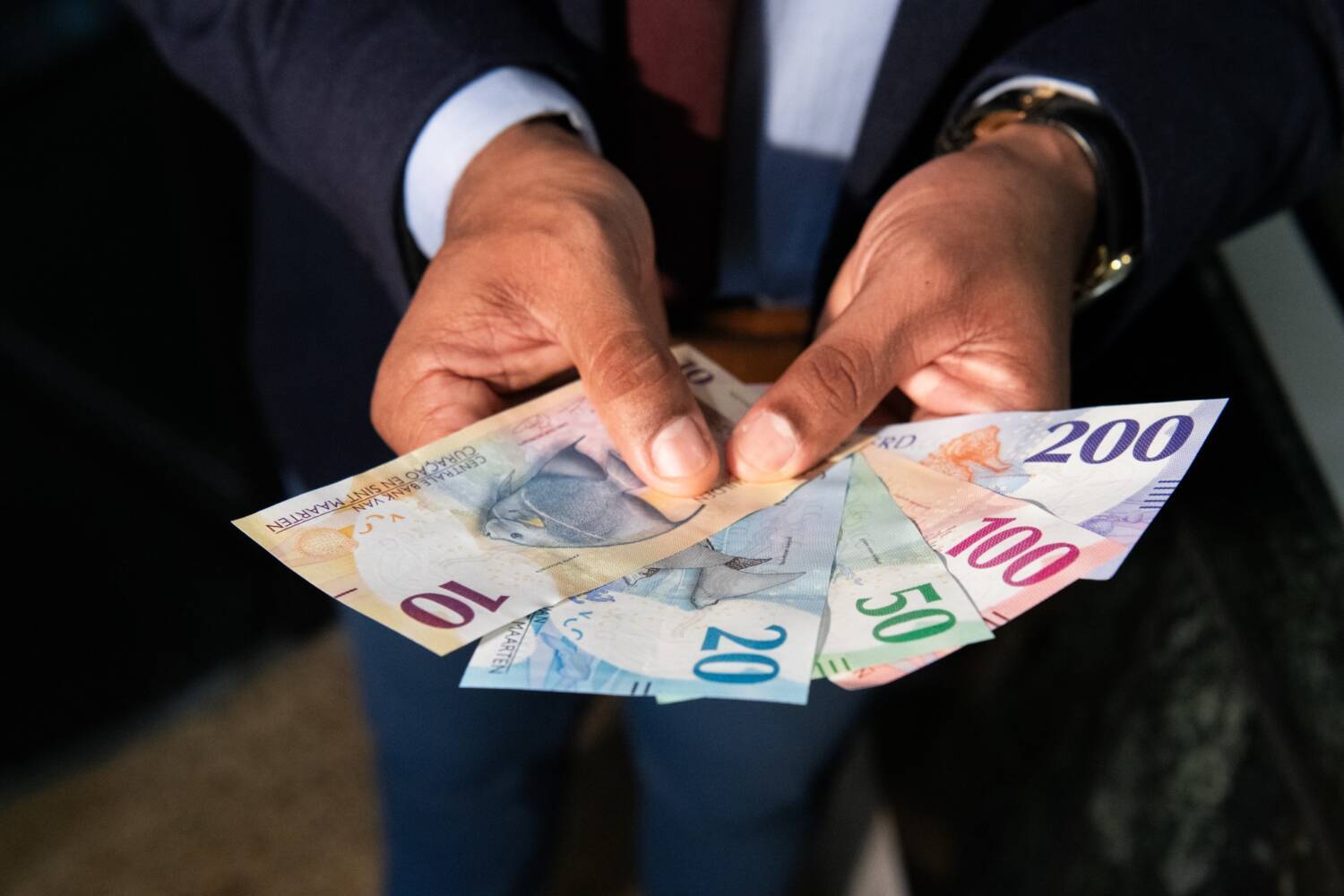 Centrale Bank: ‘Overgang naar Caribische gulden verloopt volgens plan’
