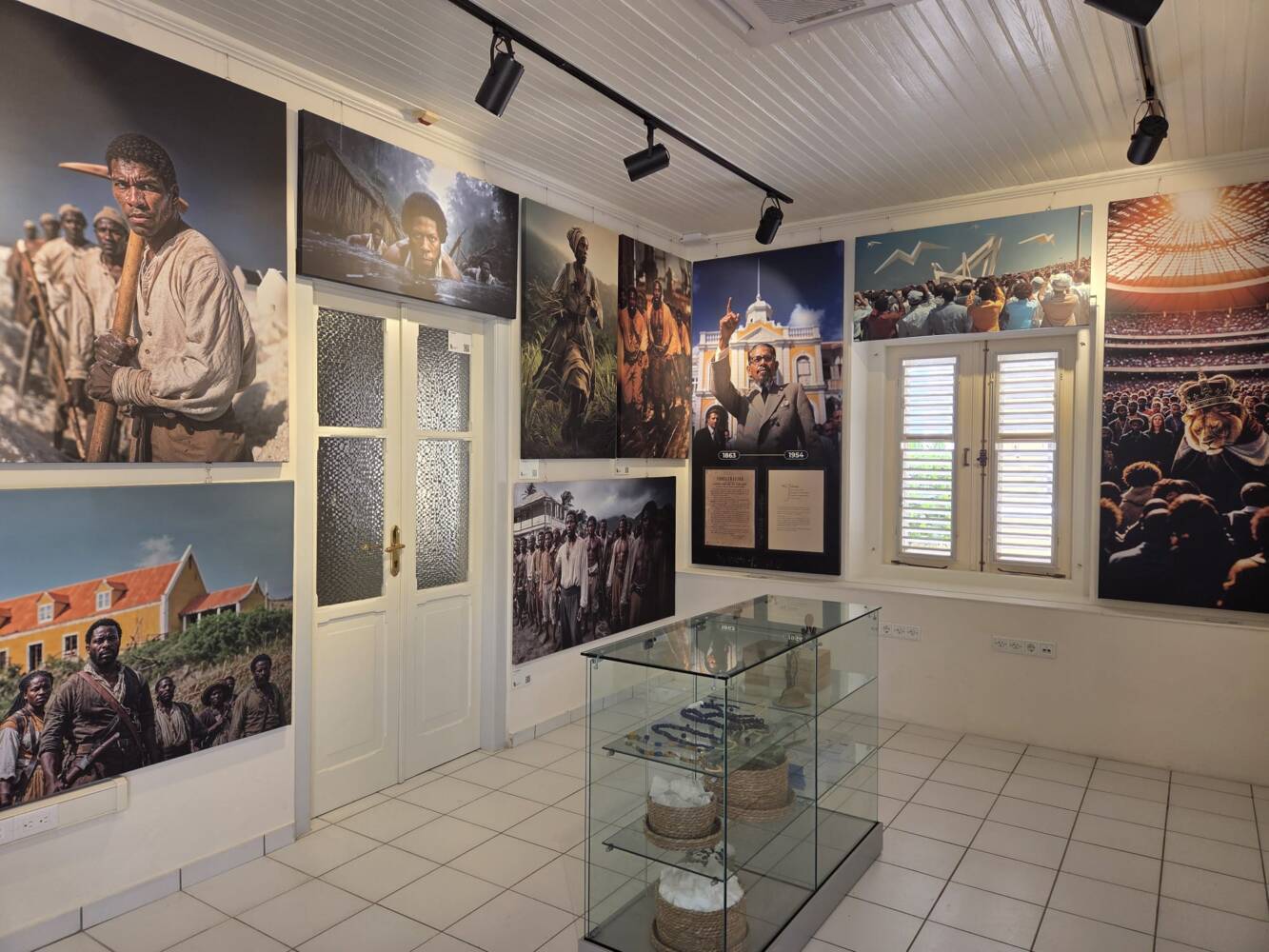 Herdenkingscomité maakt slavernijverleden zichtbaar met AI-expositie