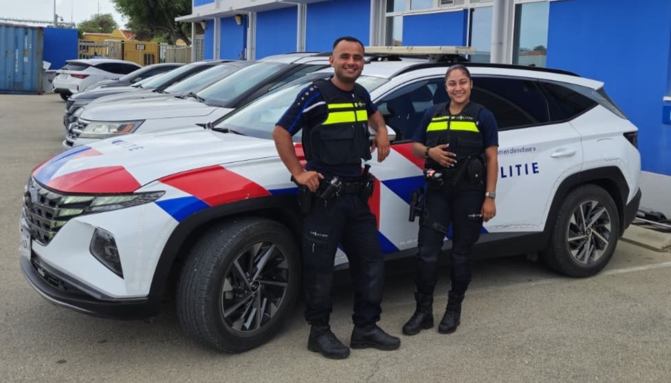 Van handgeschreven boetes tot creatieve oplossingen: werken bij de politie op Bonaire