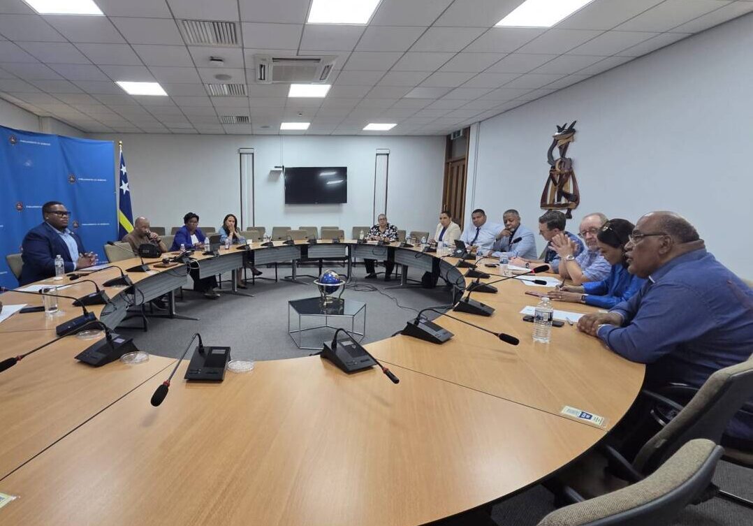 Curaçao houdt adem in door militaire spanningen: politiek wil snel duidelijkheid