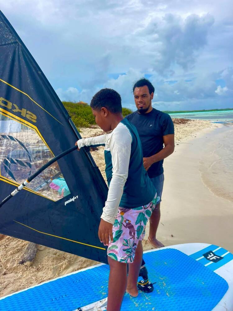 Bonaire’s watersportjeugd groeit: “Geweldig zoveel lokale kinderen op het water”