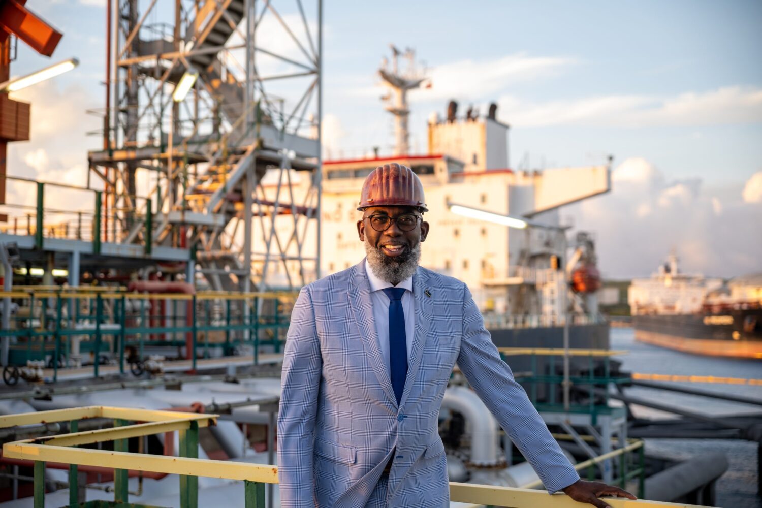 Weekoverzicht: Curaçaose premier ziet ministers gaan en komen, maar is vooral blij met olietanker vol ruwe Venezolaanse olie