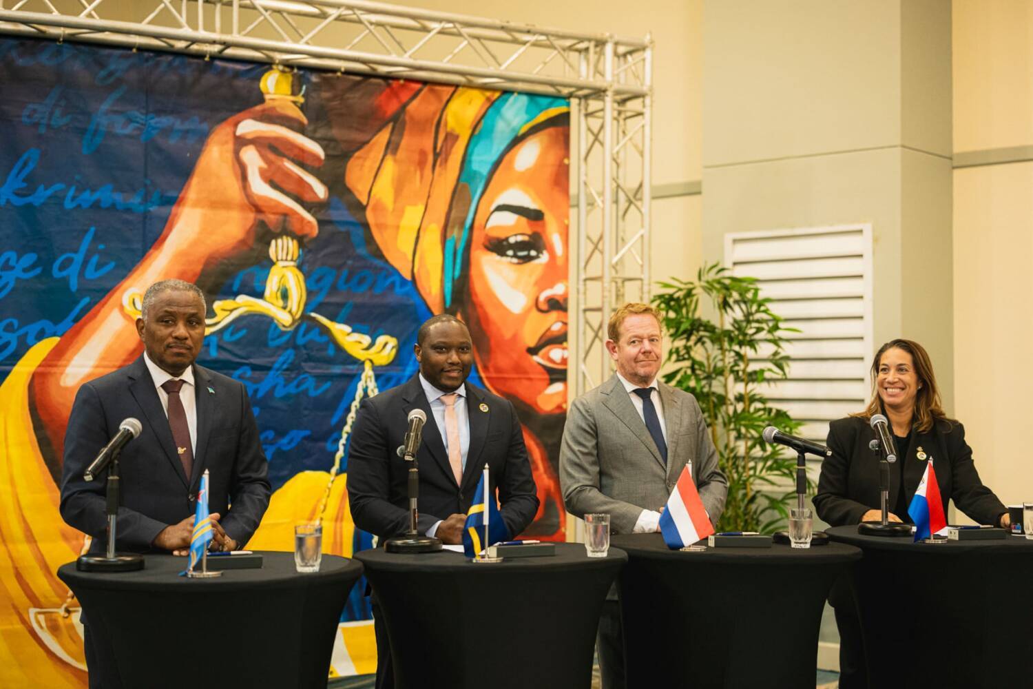 Weekoverzicht: Curaçao viert nieuwe wereldtitel Little League, justitieministers willen samenwerken 